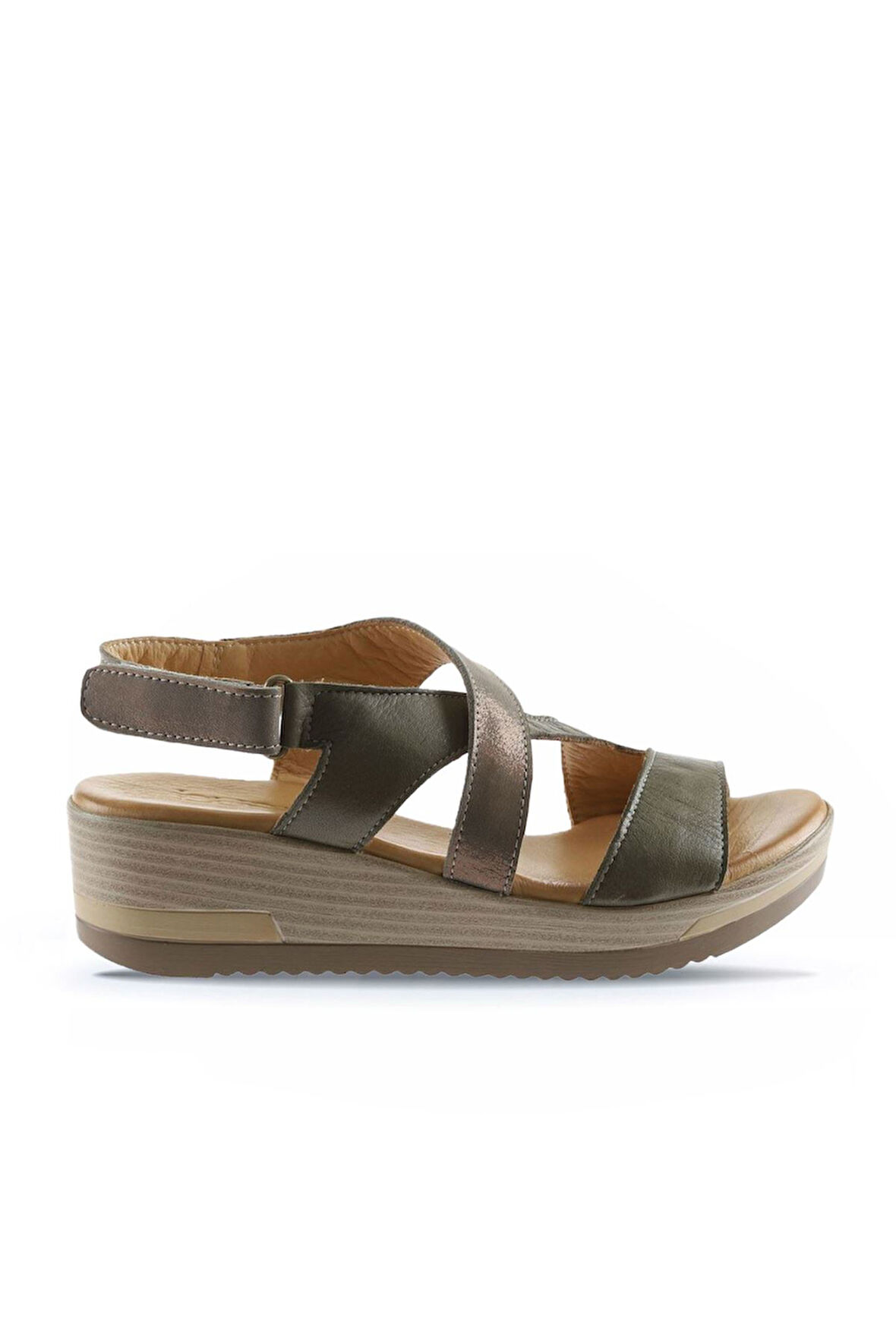 Bueno Shoes Haki Deri Kadın Dolgu Topuklu Sandalet 01wl3306