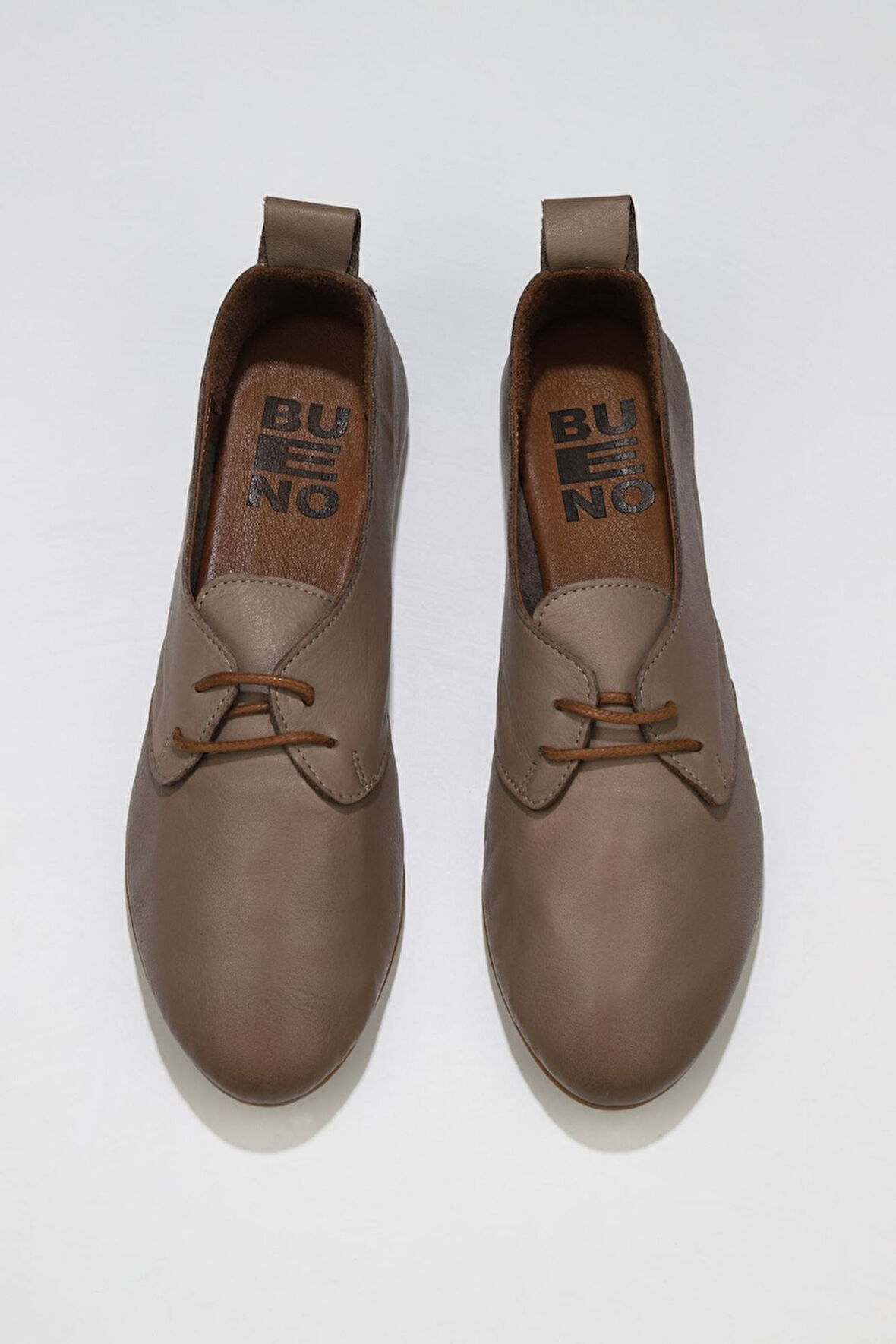Bueno Shoes Gümüş Deri Kadın Günlük Ayakkabı 01wj2123