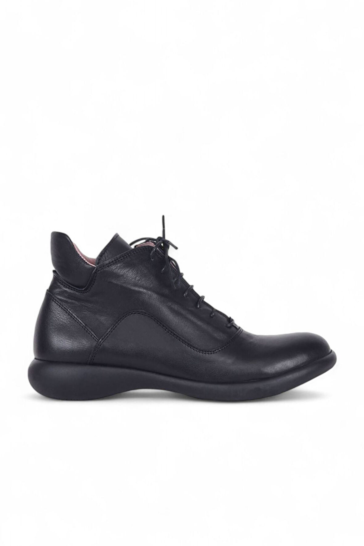 Bueno Shoes Siyah Deri Kadın Düz Bot 01wr7700