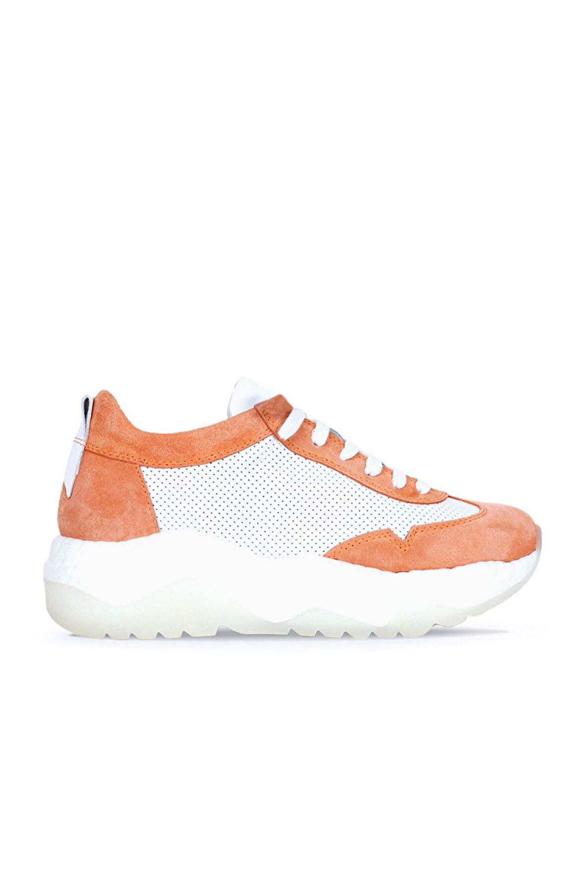 Bueno Shoes Beyaz Turuncu Deri Kadın Dolgu Topuklu Spor Ayakkabı 01wq5203