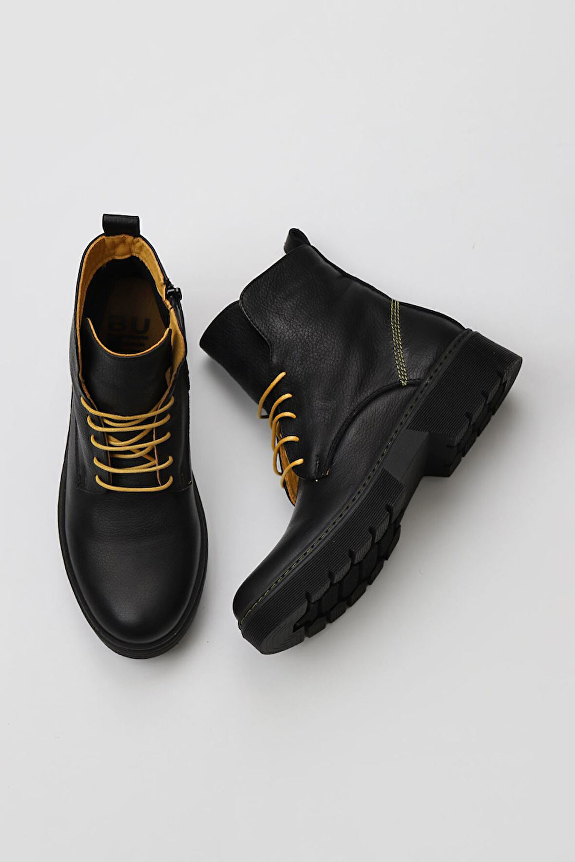 Bueno Shoes Siyah Sarı Flotter Deri Kadın Düz Bot 01wr4905