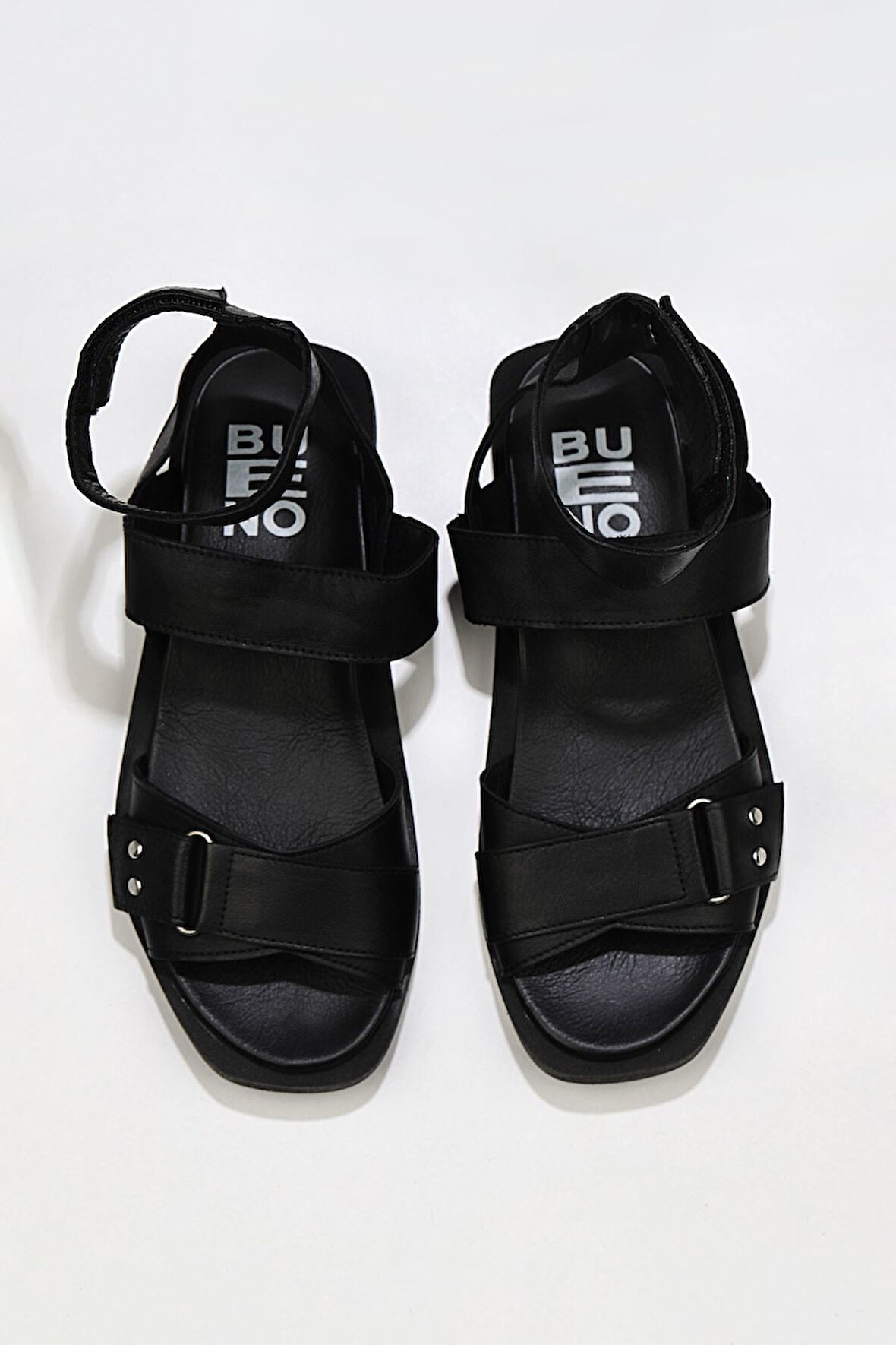 Bueno Shoes Siyah Deri Kadın Sandalet 01wu3301