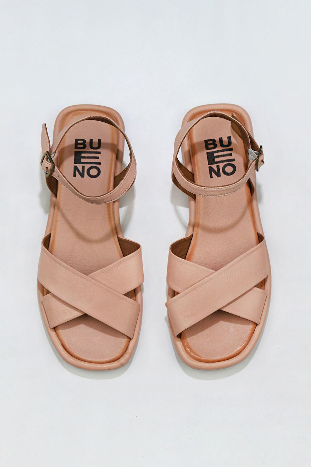 Bueno Shoes Pudra Deri Kadın Sandalet 01wu4118