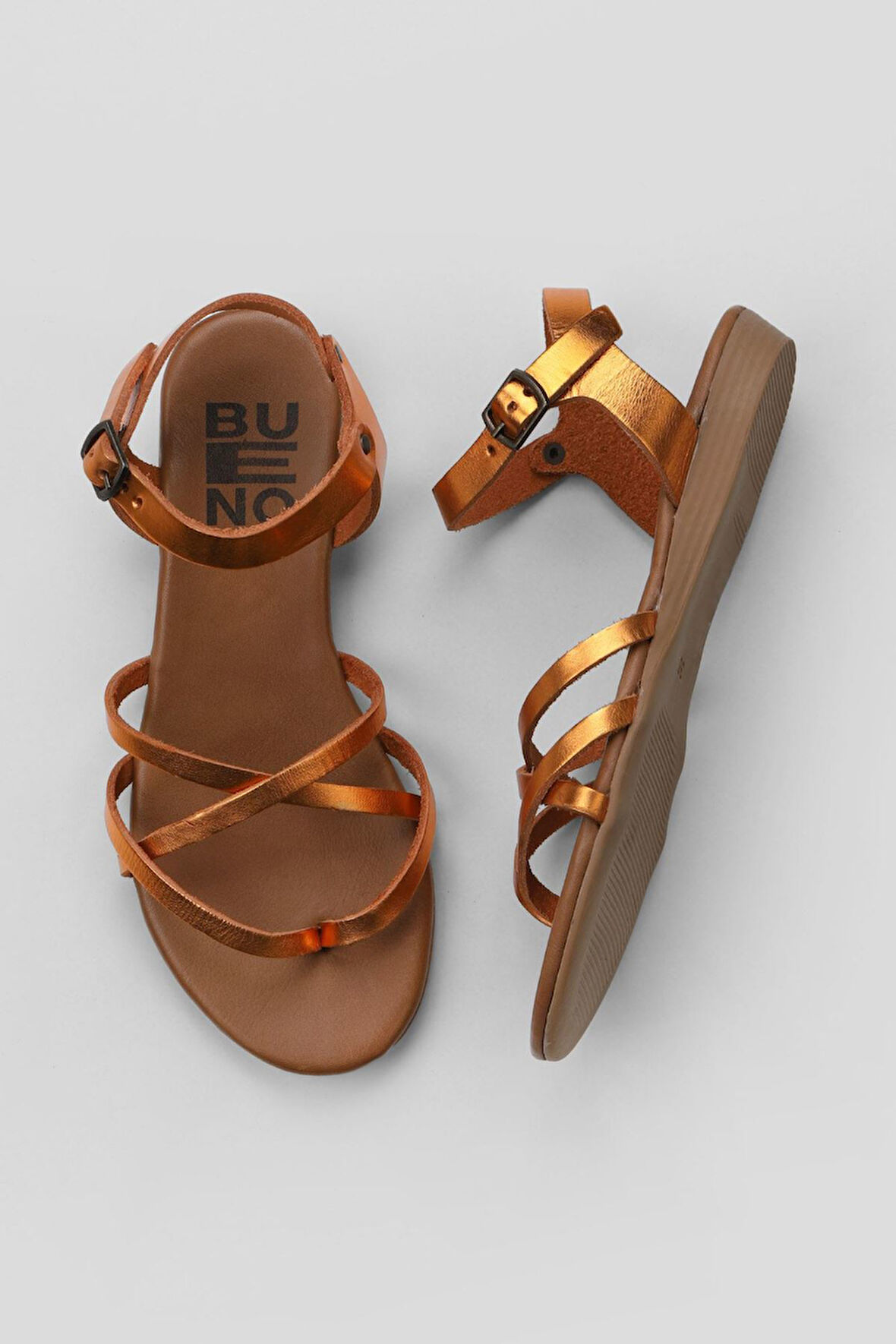 Bueno Shoes Turuncu Parlak Deri Kadın Parmak Arası Sandalet 01wu7427