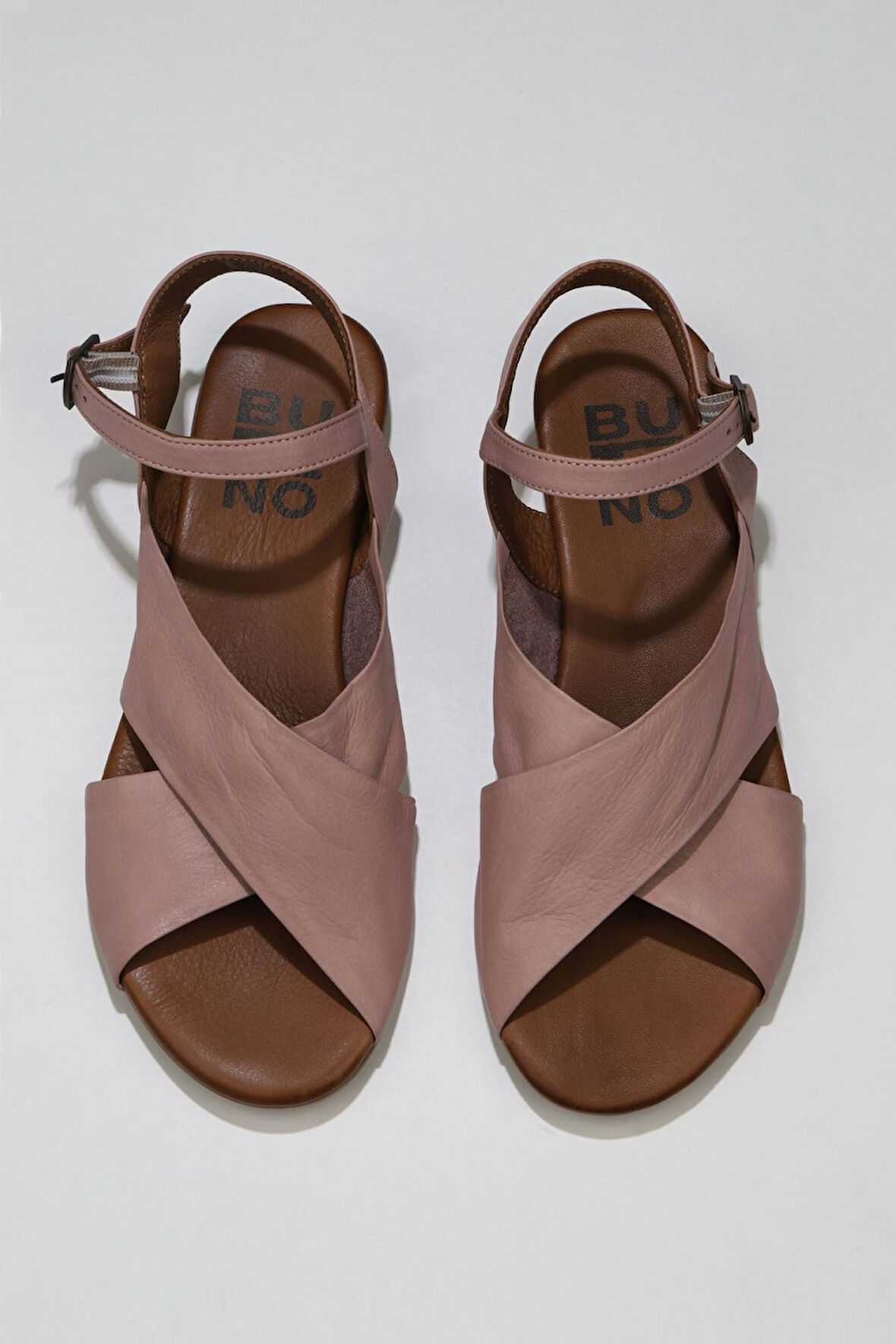 Bueno Shoes Gül Kurusu Deri Kadın Sandalet 01wu7477