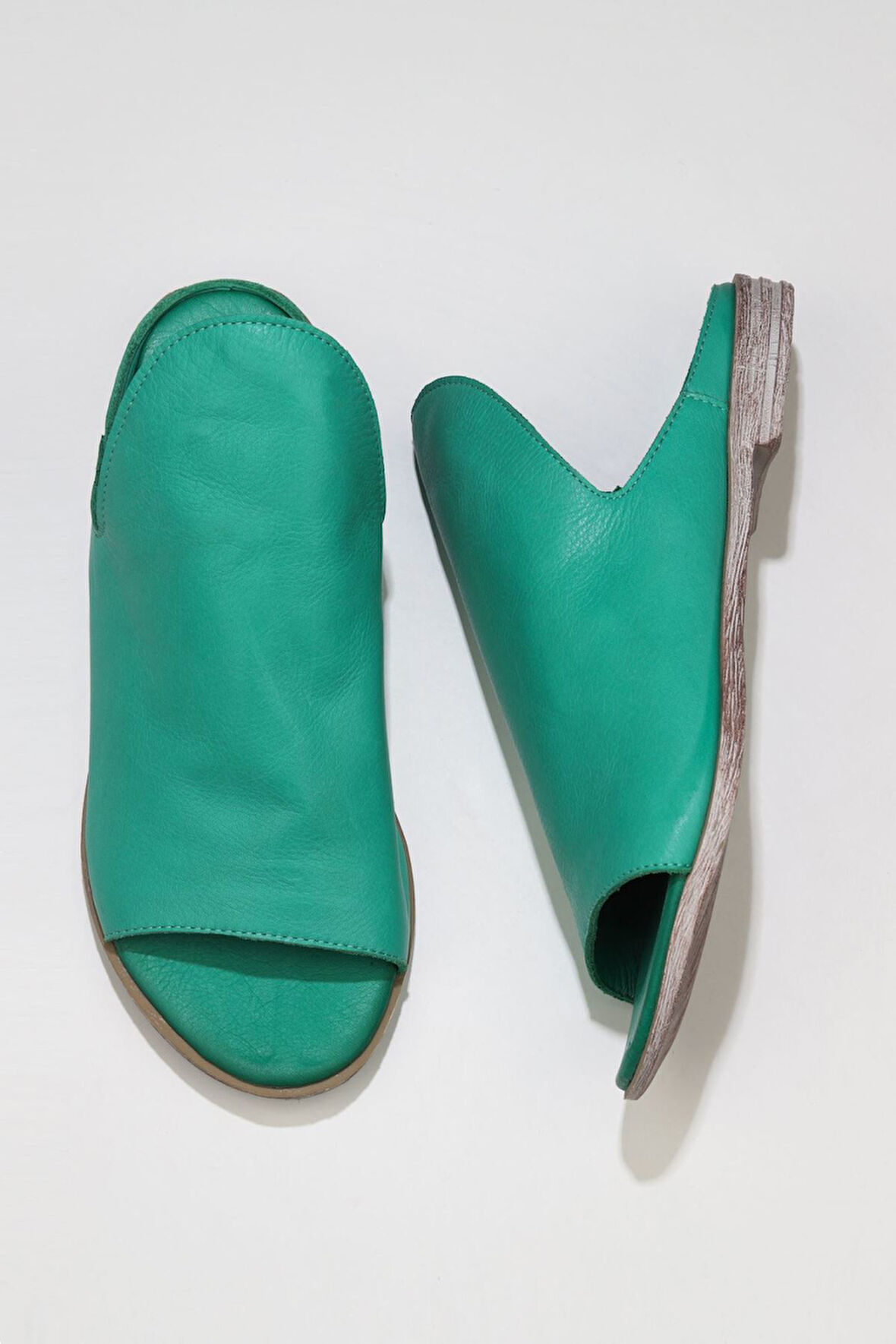 Bueno Shoes Yeşil Deri Kadın Düz Terlik 01wn5019