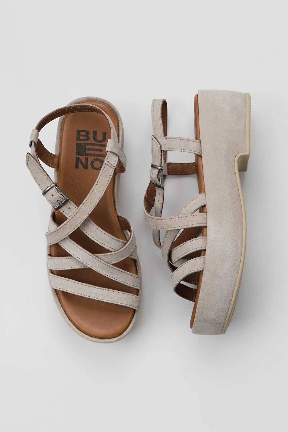 Bueno Shoes Bej Süet Kadın Düz Sandalet 01wu6006