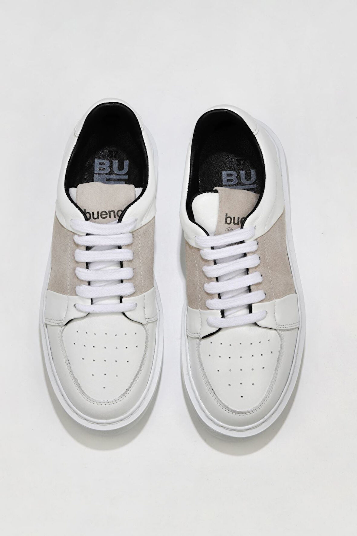 Bueno Shoes Beyaz Bej Deri Süet Kadın Spor Ayakkabı 01wu10303