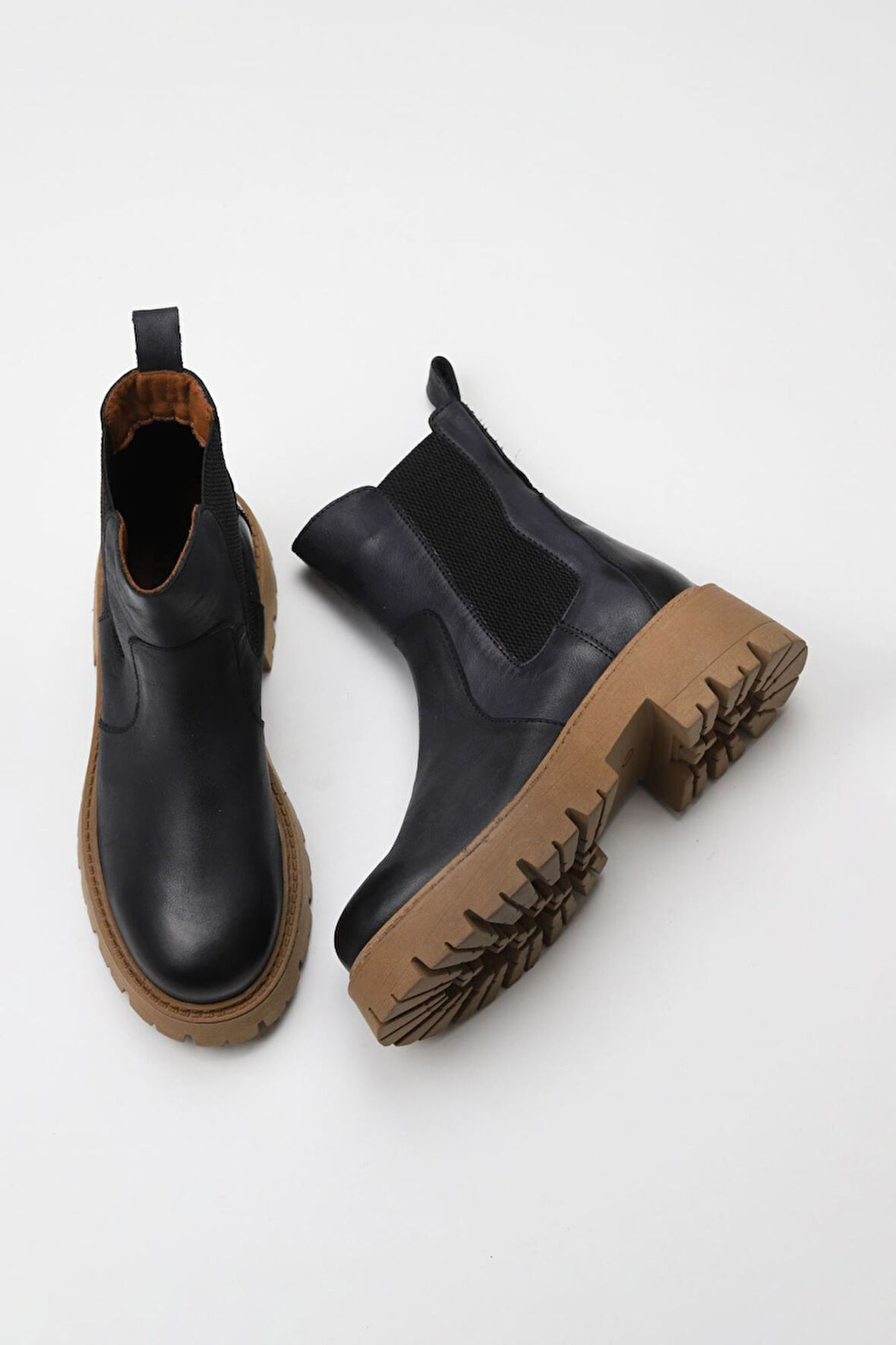 Bueno Shoes Siyah Deri Kadın Dolgu Topuklu Bot 01wv3102