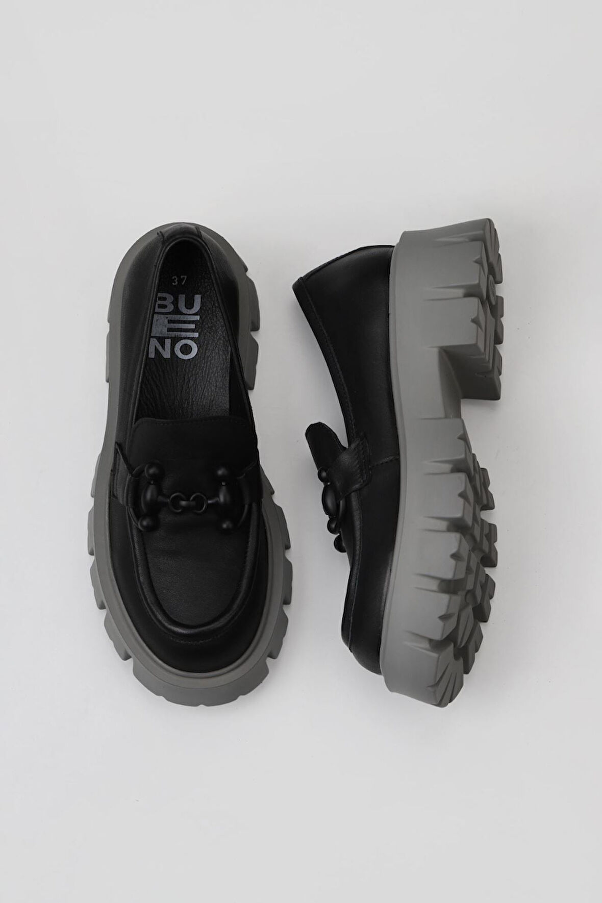 Bueno Shoes Siyah Deri Kadın Dolgu Topuklu Ayakkabı 01wv4603