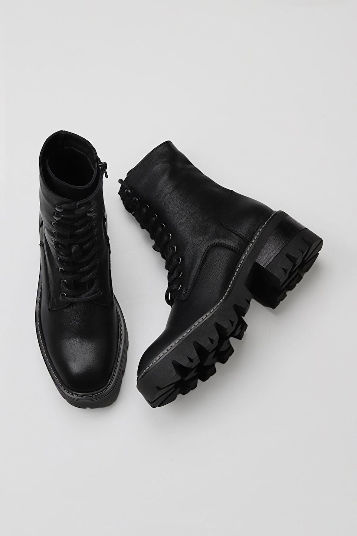Bueno Shoes Siyah Deri Kadın Topuklu Bot 01wv3302