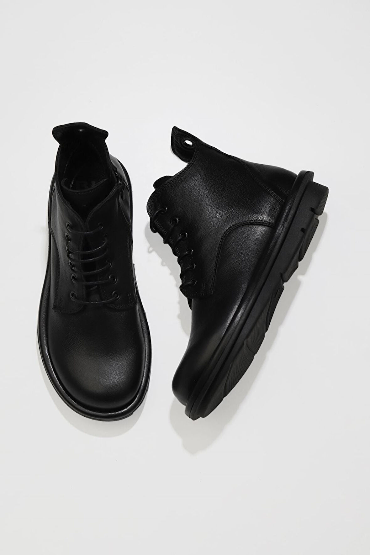 Bueno Shoes Siyah Deri Kadın Düz Bot 01wv7504