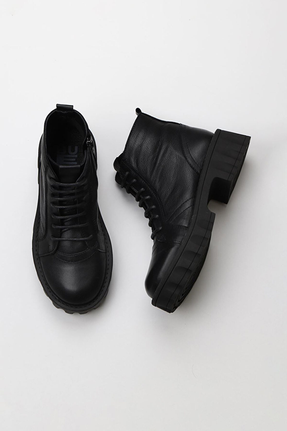 Bueno Shoes Siyah Deri Kadın Topuklu Bot 01wv9000