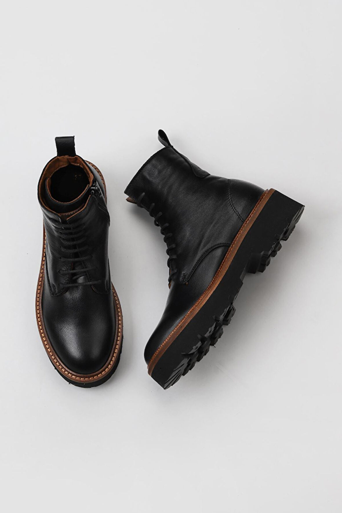 Bueno Shoes Siyah Deri Kadın Düz Bot 01wv9901