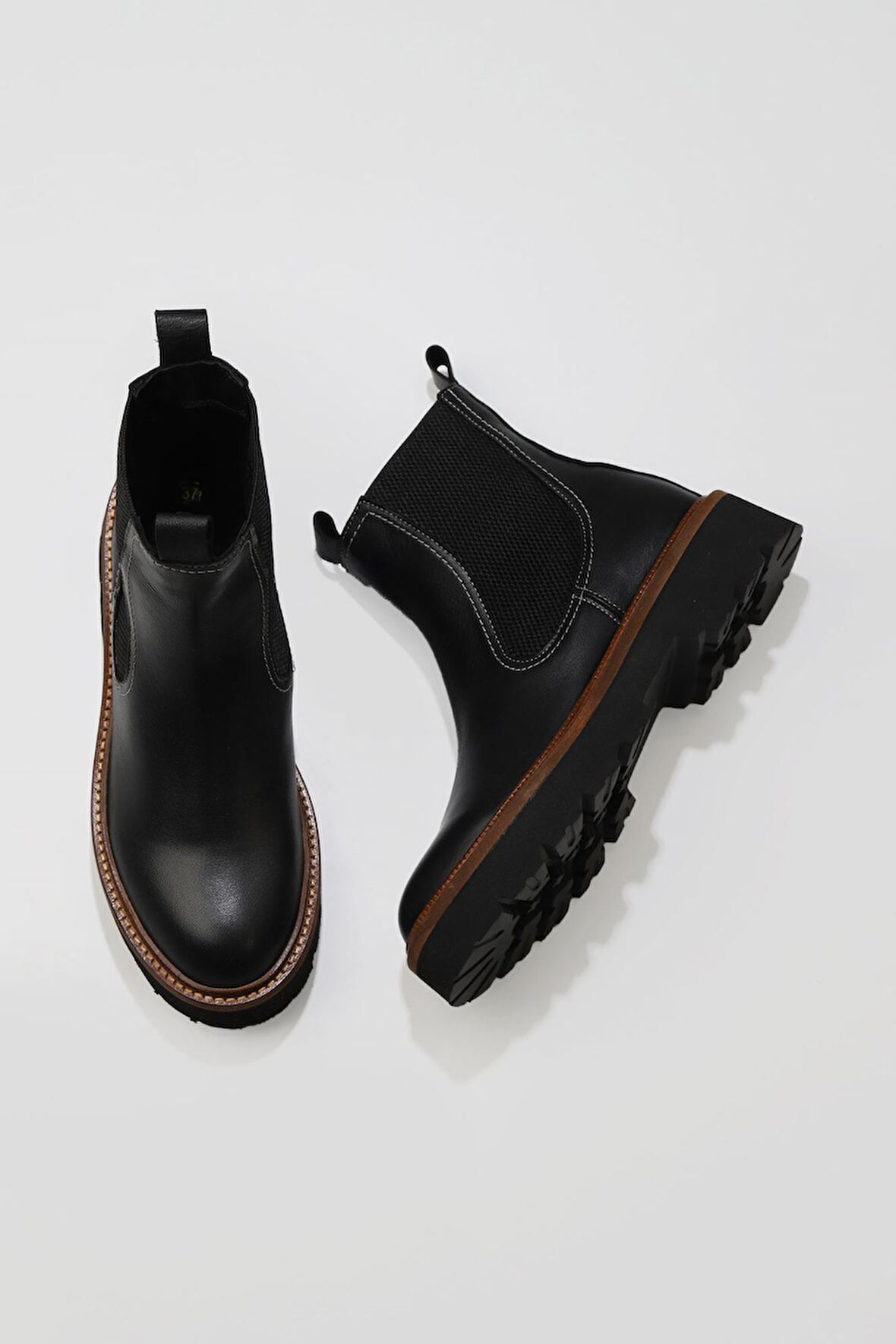 Bueno Shoes Siyah Deri Kadın Düz Bot 01wv9905