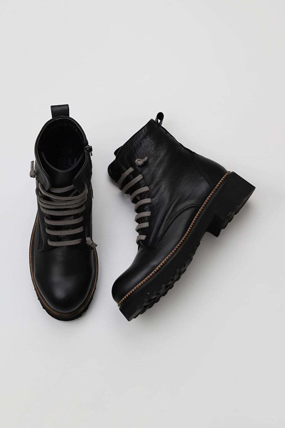 Bueno Shoes Siyah Vizon Deri Kadın Düz Bot 01wt0813