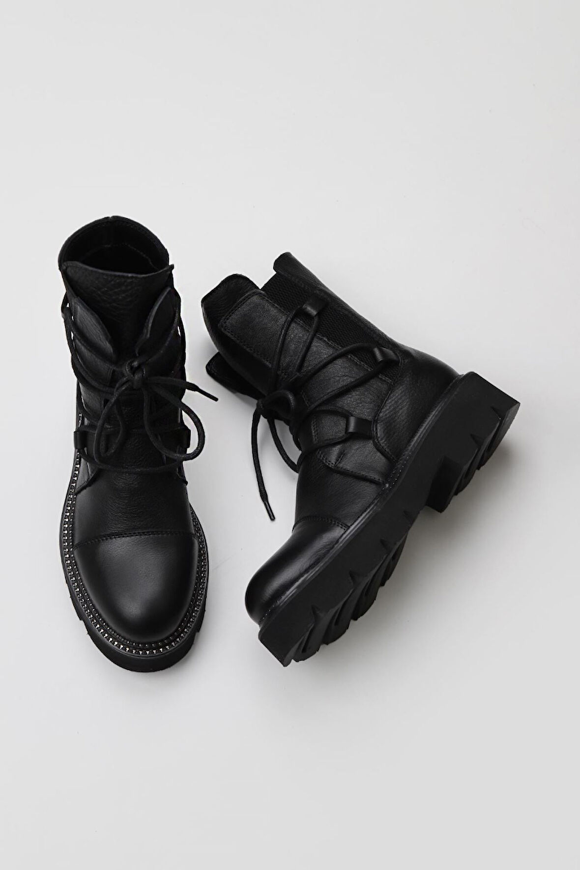Bueno Shoes Siyah Flotter Deri Kadın Düz Bot 01wr3410