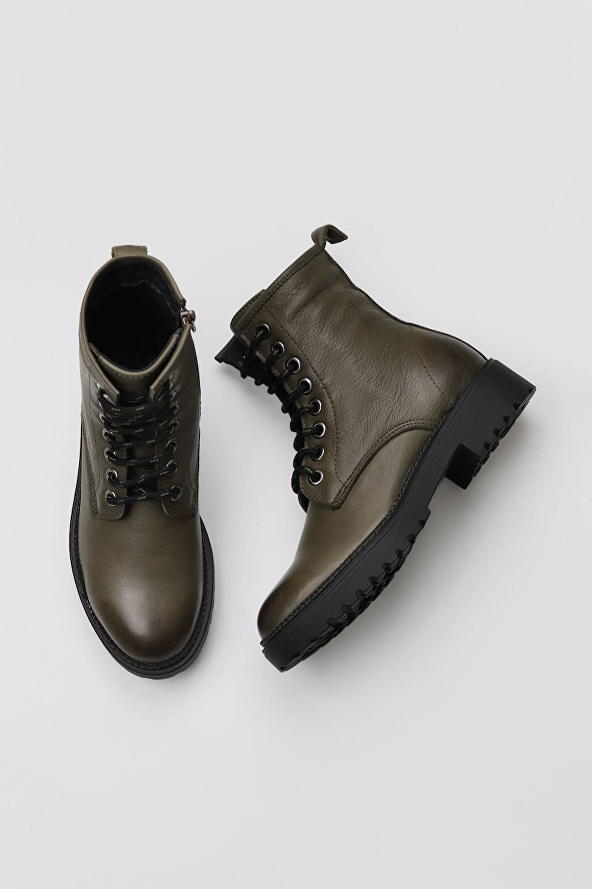 Bueno Shoes Haki Deri Kadın Düz Bot 01wr4208