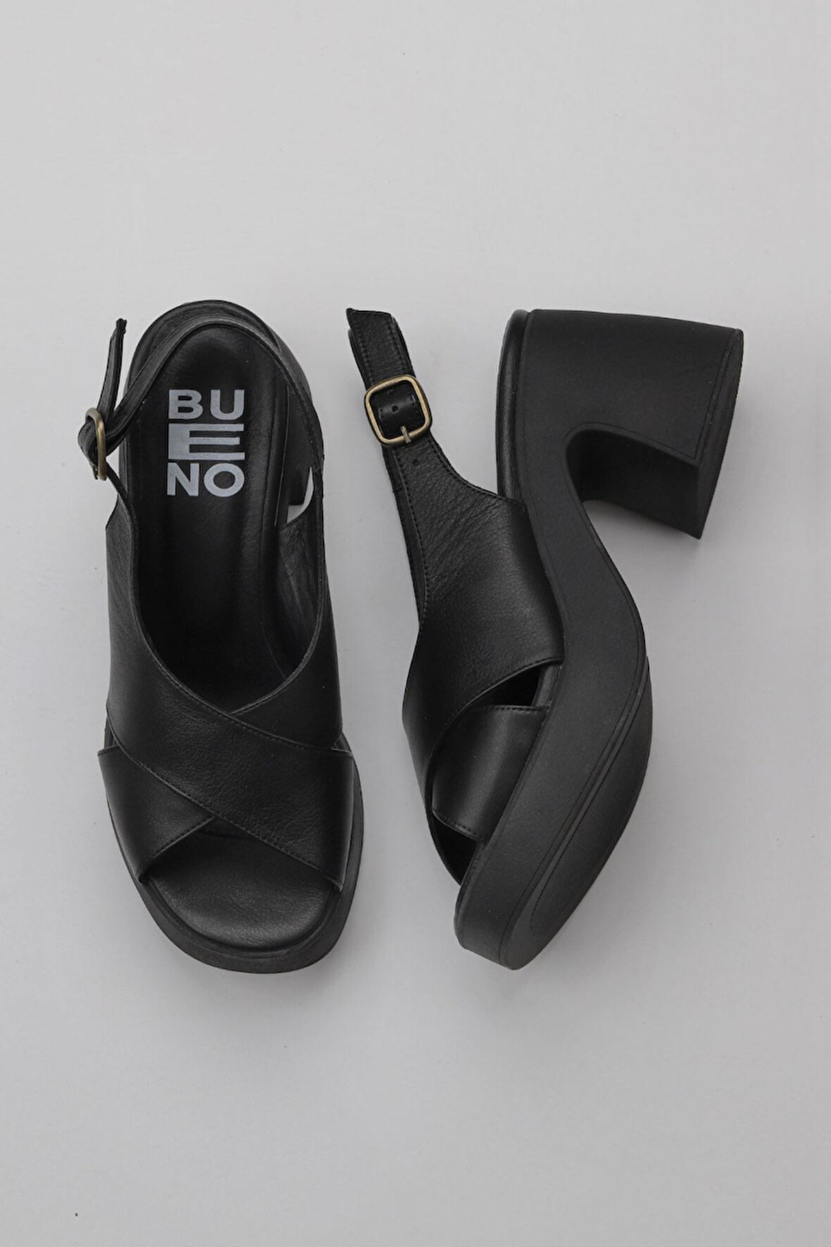 Bueno Shoes Siyah Deri Kadın Dolgu Topuklu Ayakkabı 01wy12202