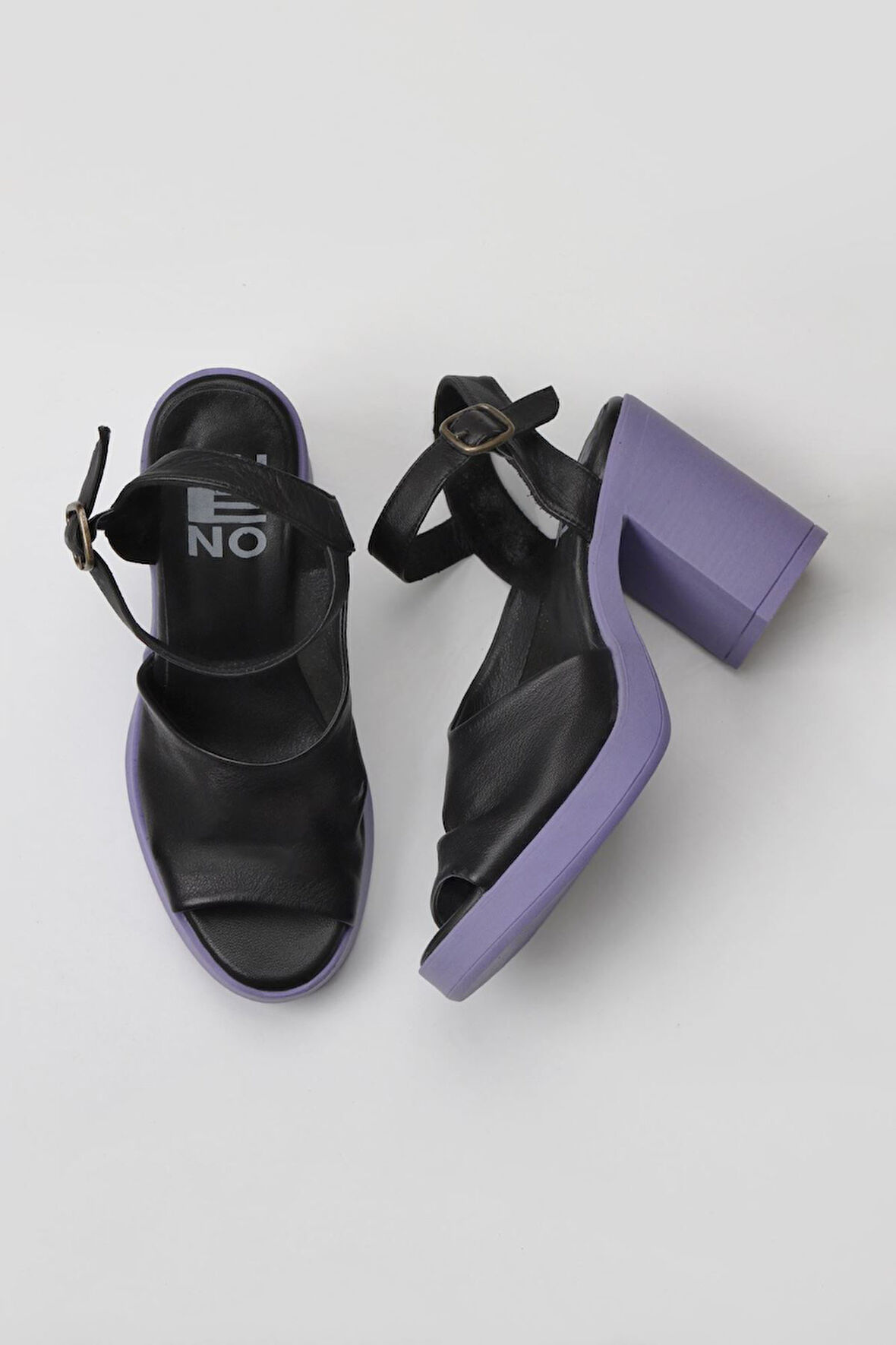 Bueno Shoes Siyah Lila Deri Kadın Topuklu Sandalet 01wy12303