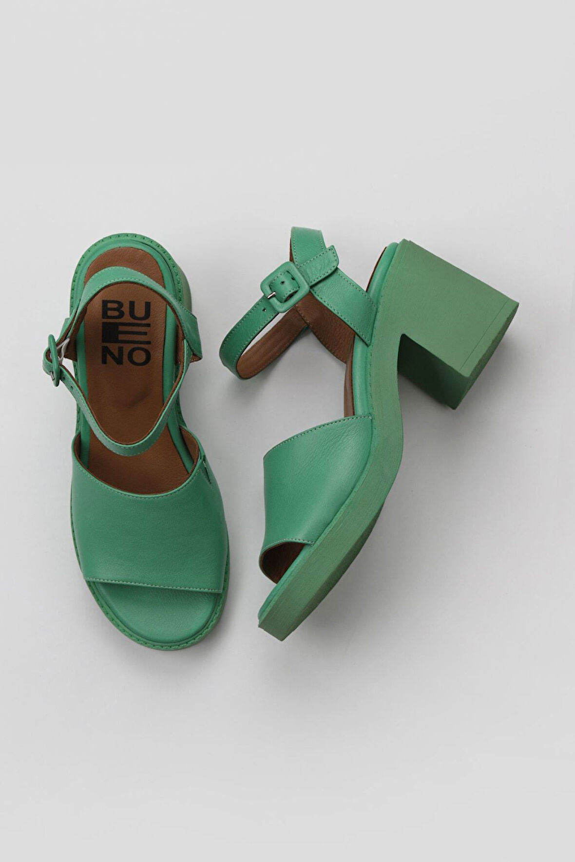 Bueno Shoes Yeşil Koyu Deri Kadın Topuklu Sandalet 01wy12502