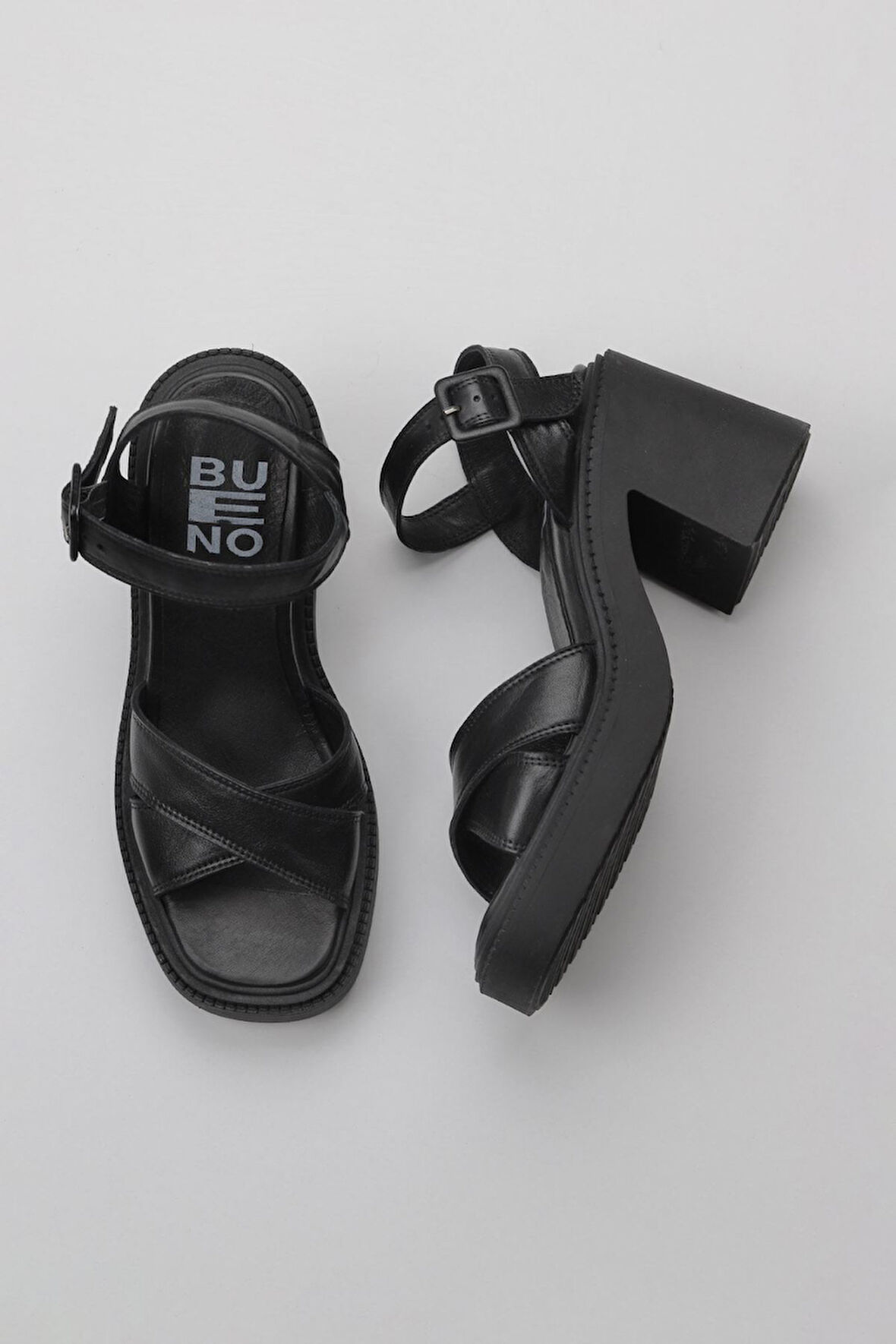 Bueno Shoes Siyah Deri Kadın Topuklu Sandalet 01wy12704