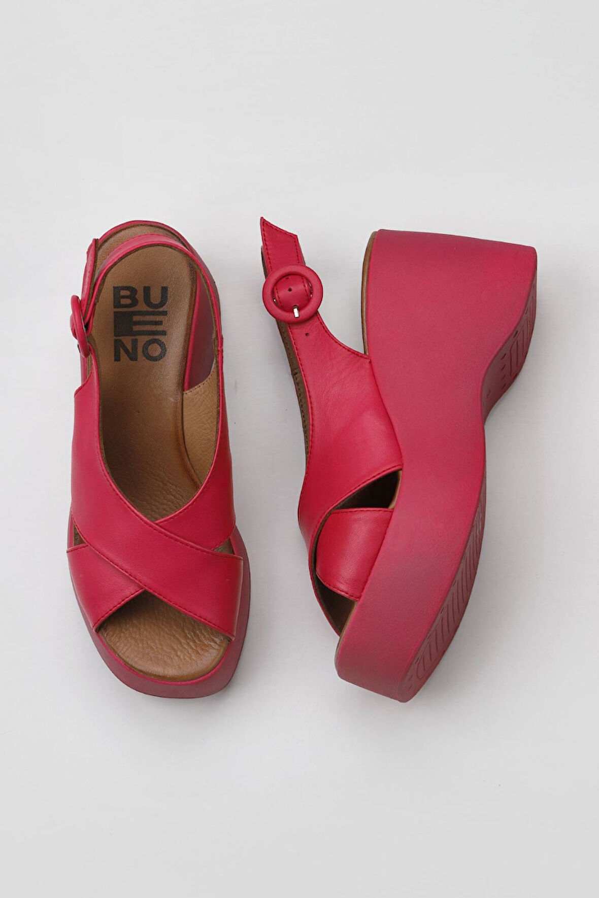 Bueno Shoes Fuşya Deri Kadın Dolgu Topuklu Sandalet 01wy9007