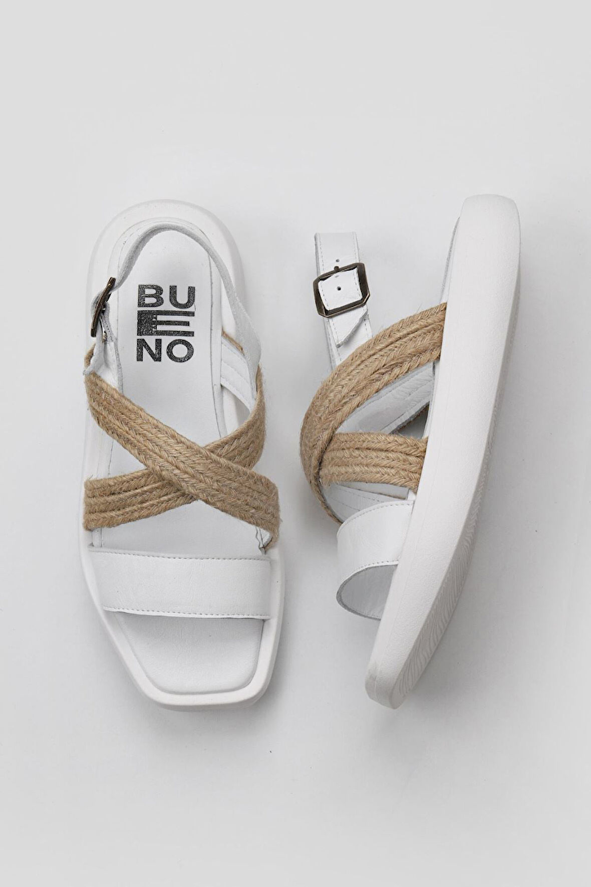 Bueno Shoes Beyaz Hasır Deri Kadın Sandalet 01wy1011