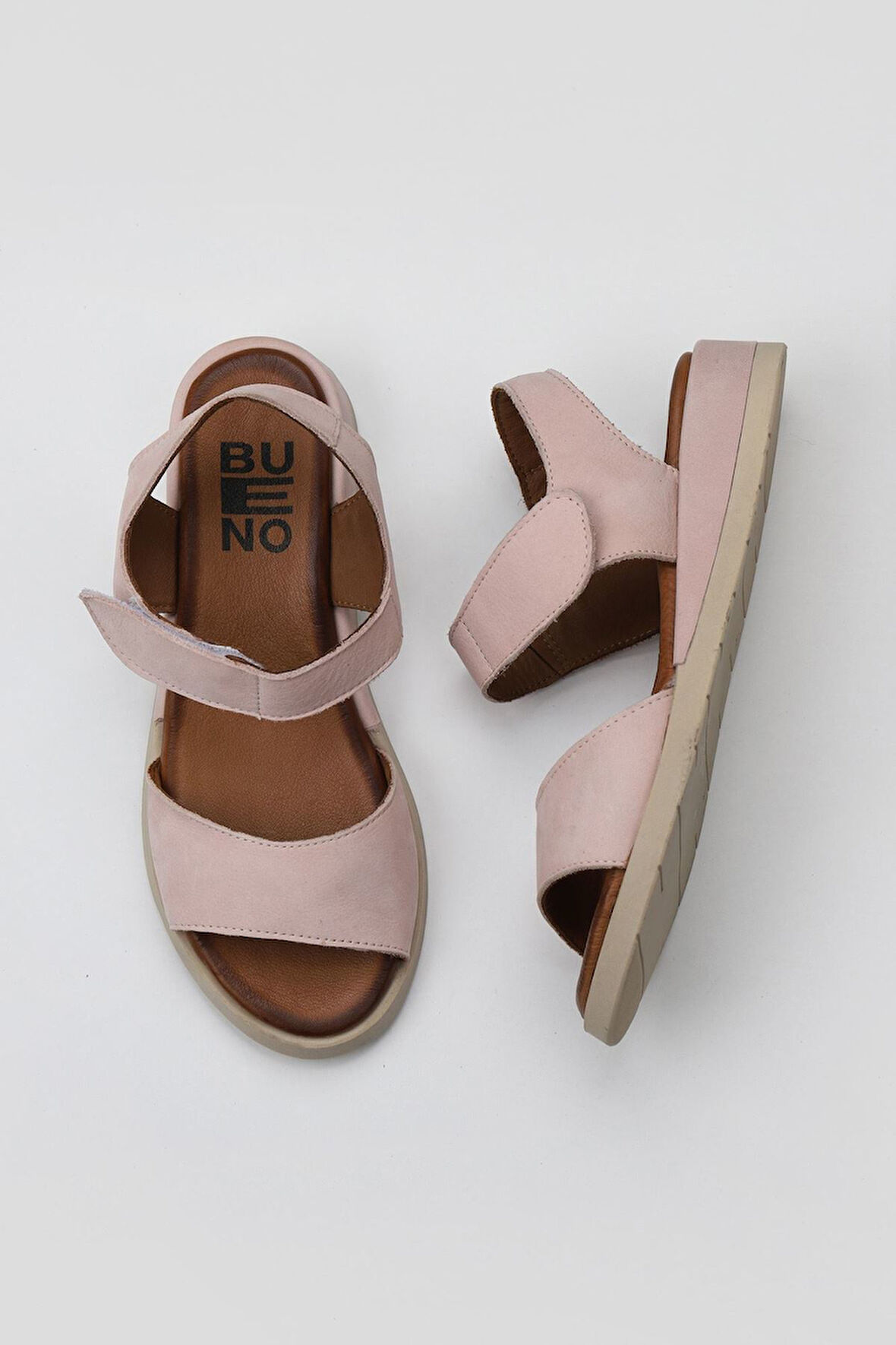Bueno Shoes Pudra Nubuk Kadın Düz Sandalet 01wy5100