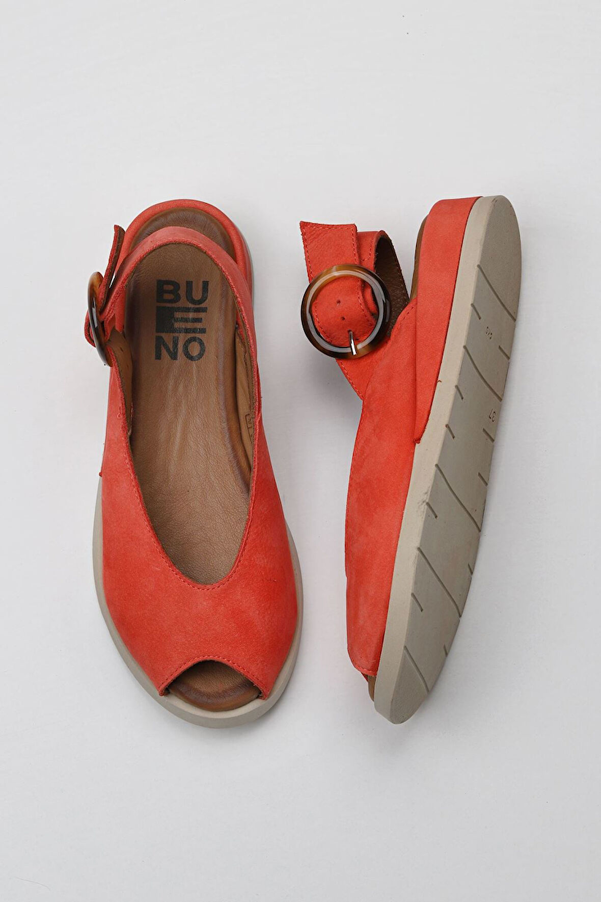 Bueno Shoes Kırmızı Nubuk Kadın Düz Sandalet 01wy5101