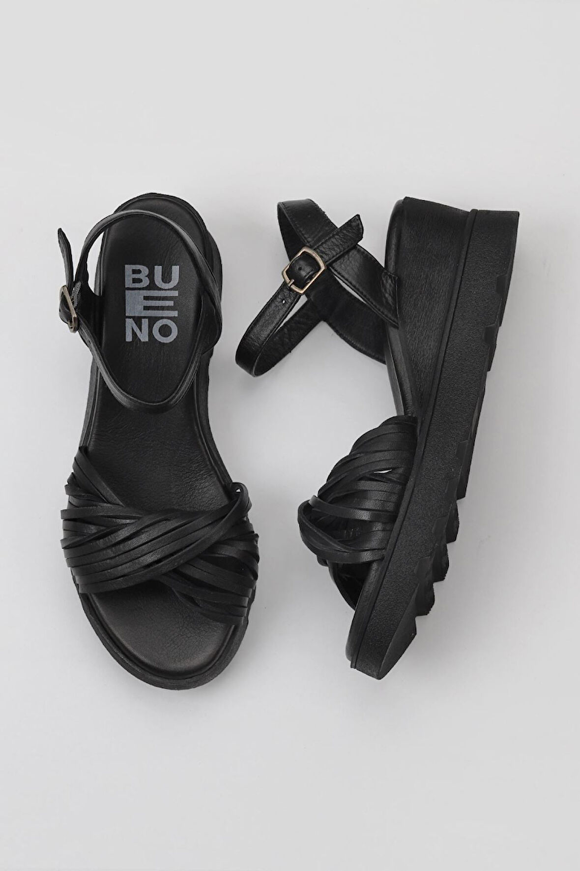 Bueno Shoes Siyah Deri Kadın Dolgu Topuklu Sandalet 01wy8609