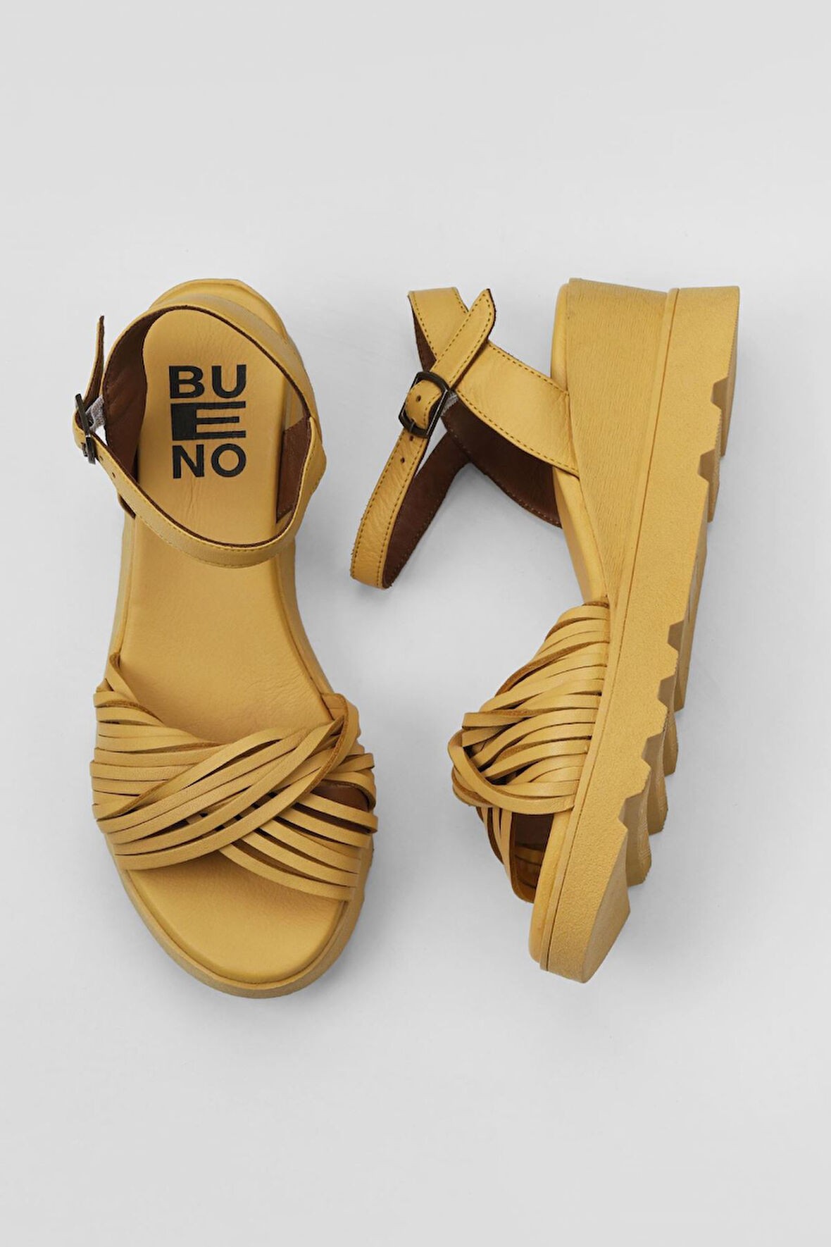 Bueno Shoes Sarı Deri Kadın Dolgu Topuklu Sandalet 01wy8609