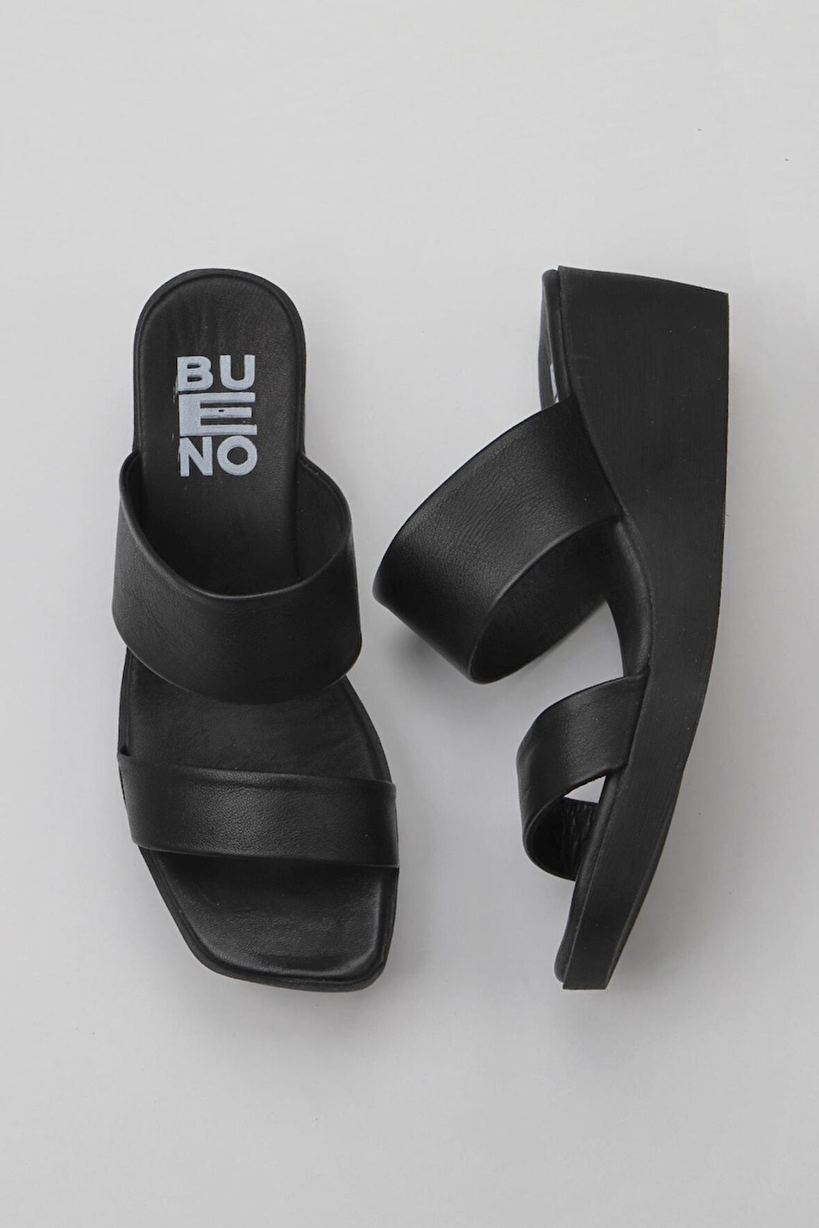 Bueno Shoes Siyah Deri Kadın Dolgu Topuklu Terlik 01wy2409