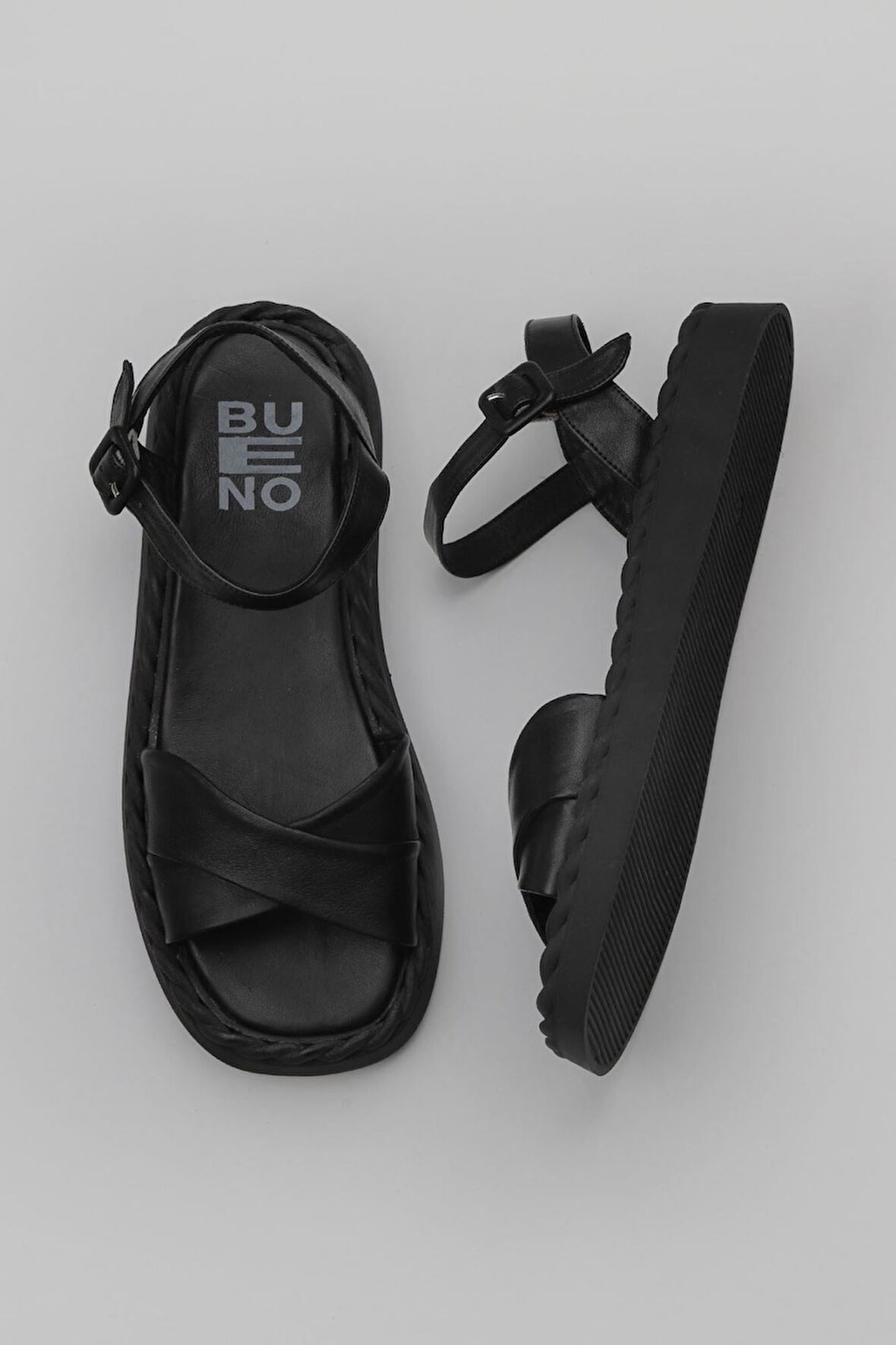 Bueno Shoes Siyah Deri Kadın Düz Sandalet 01wy9102