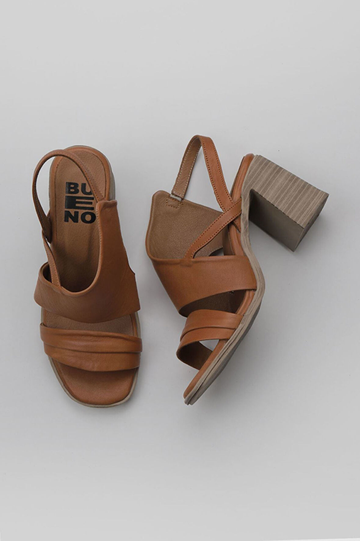 Bueno Shoes Taba Koyu Deri Kadın Topuklu Sandalet 01wy3705