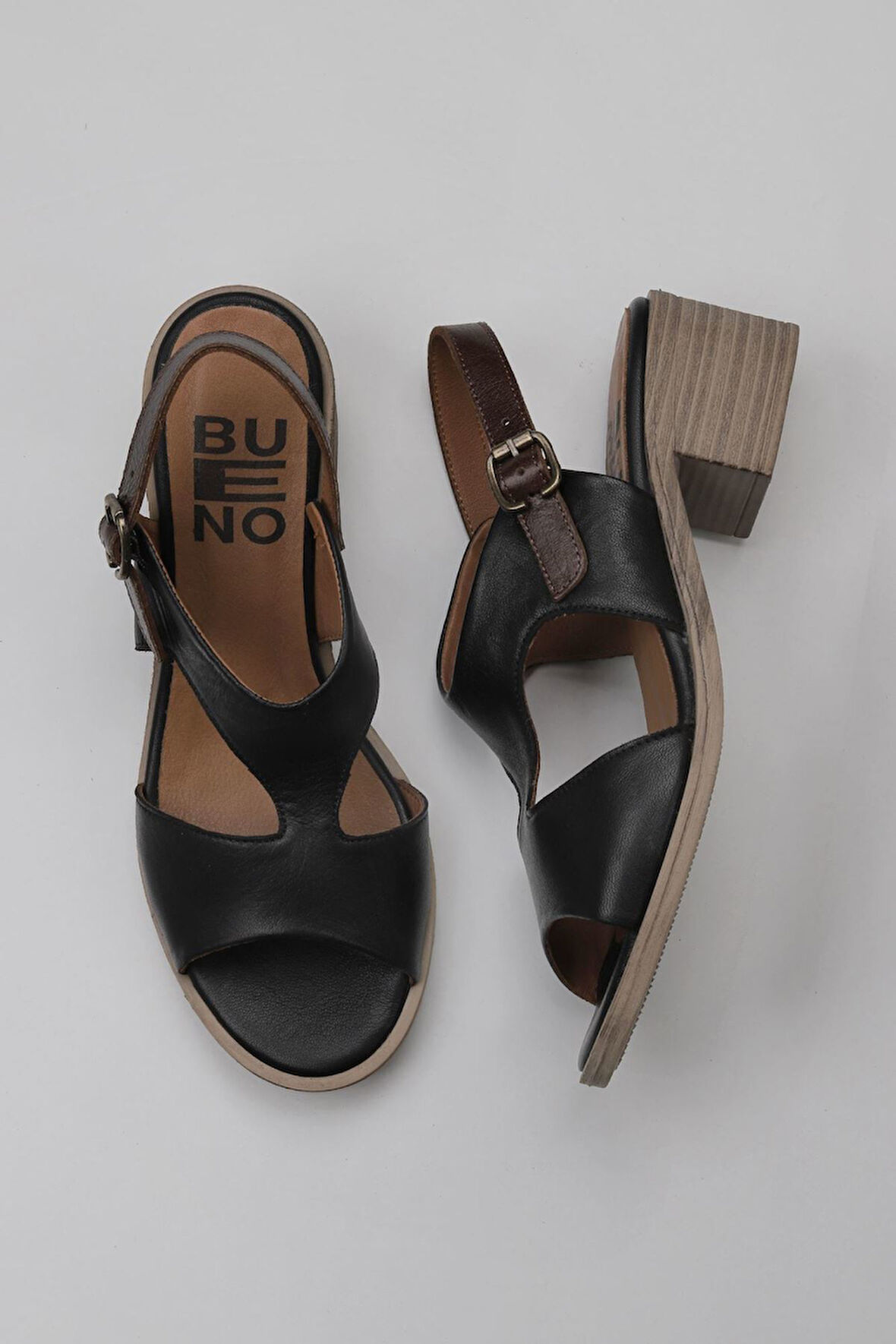 Bueno Shoes Siyah Deri Kadın Topuklu Sandalet 01wy4801