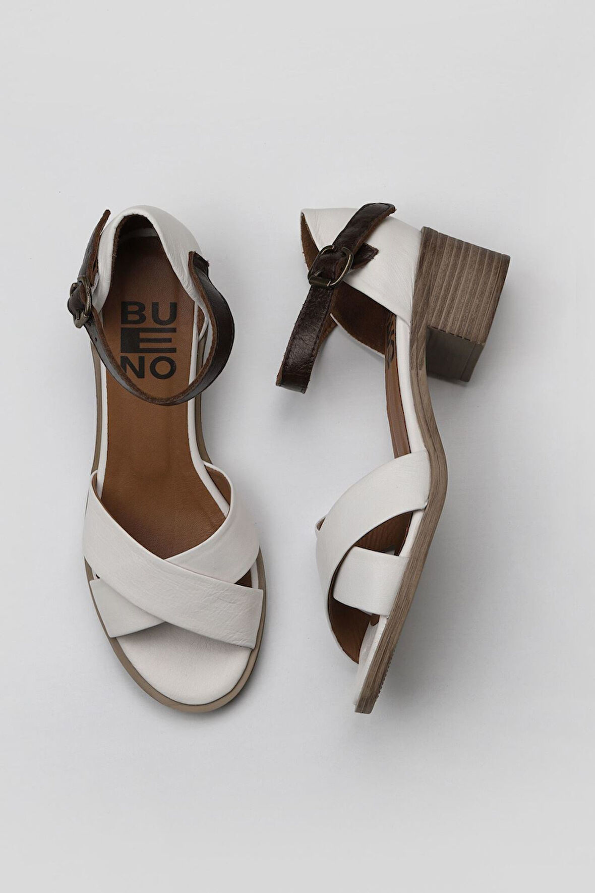 Bueno Shoes Beyaz Kırık-kahve Deri Kadın Topuklu Sandalet 01wy4802