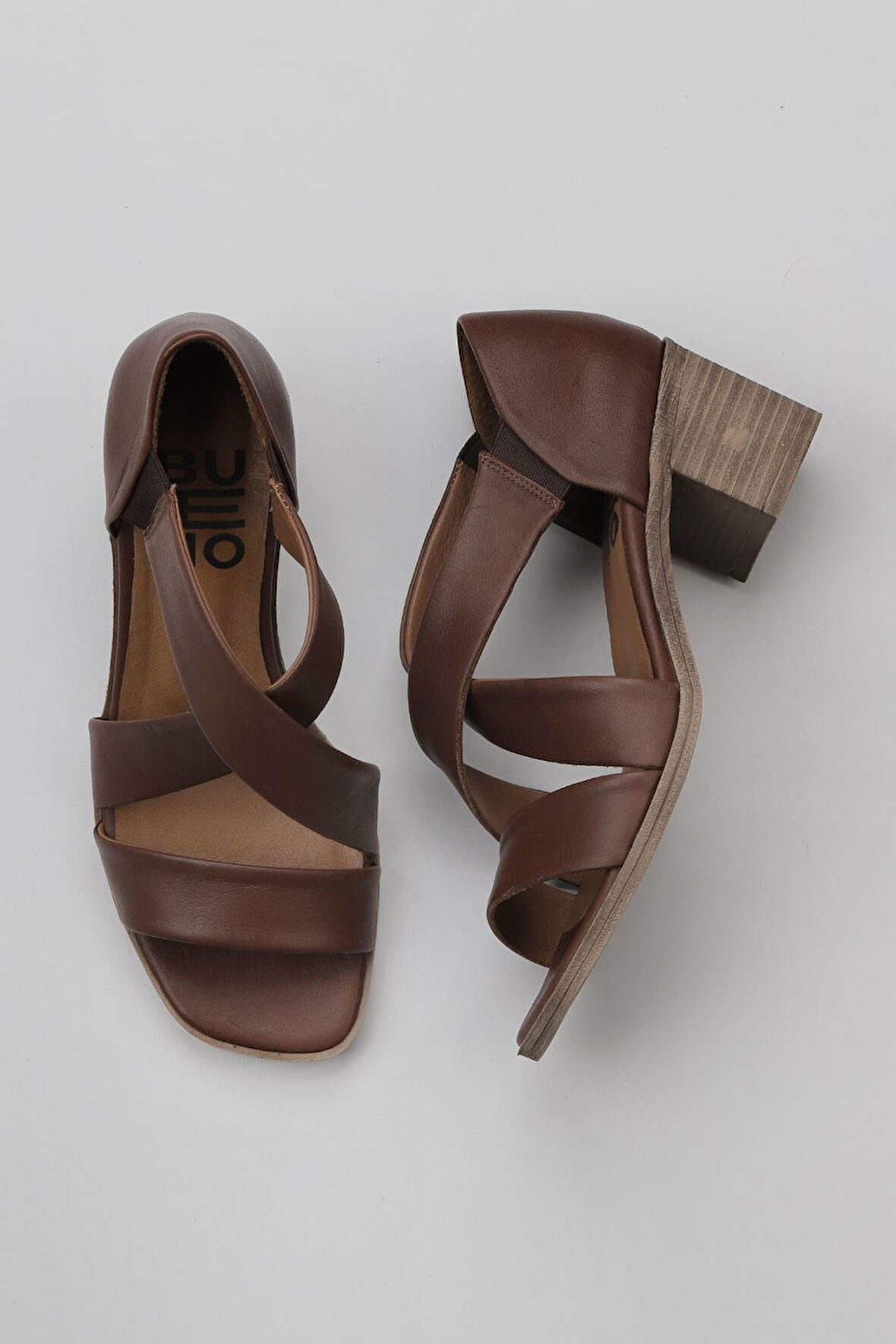 Bueno Shoes Kahverengi Deri Kadın Topuklu Sandalet 01wy4901