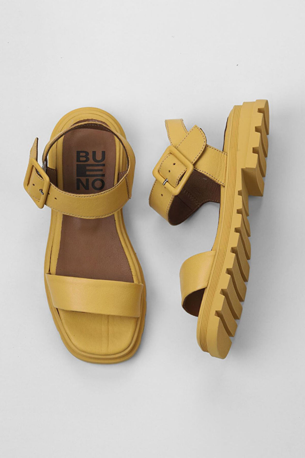 Bueno Shoes Sarı Deri Kadın Düz Sandalet 01wy5500