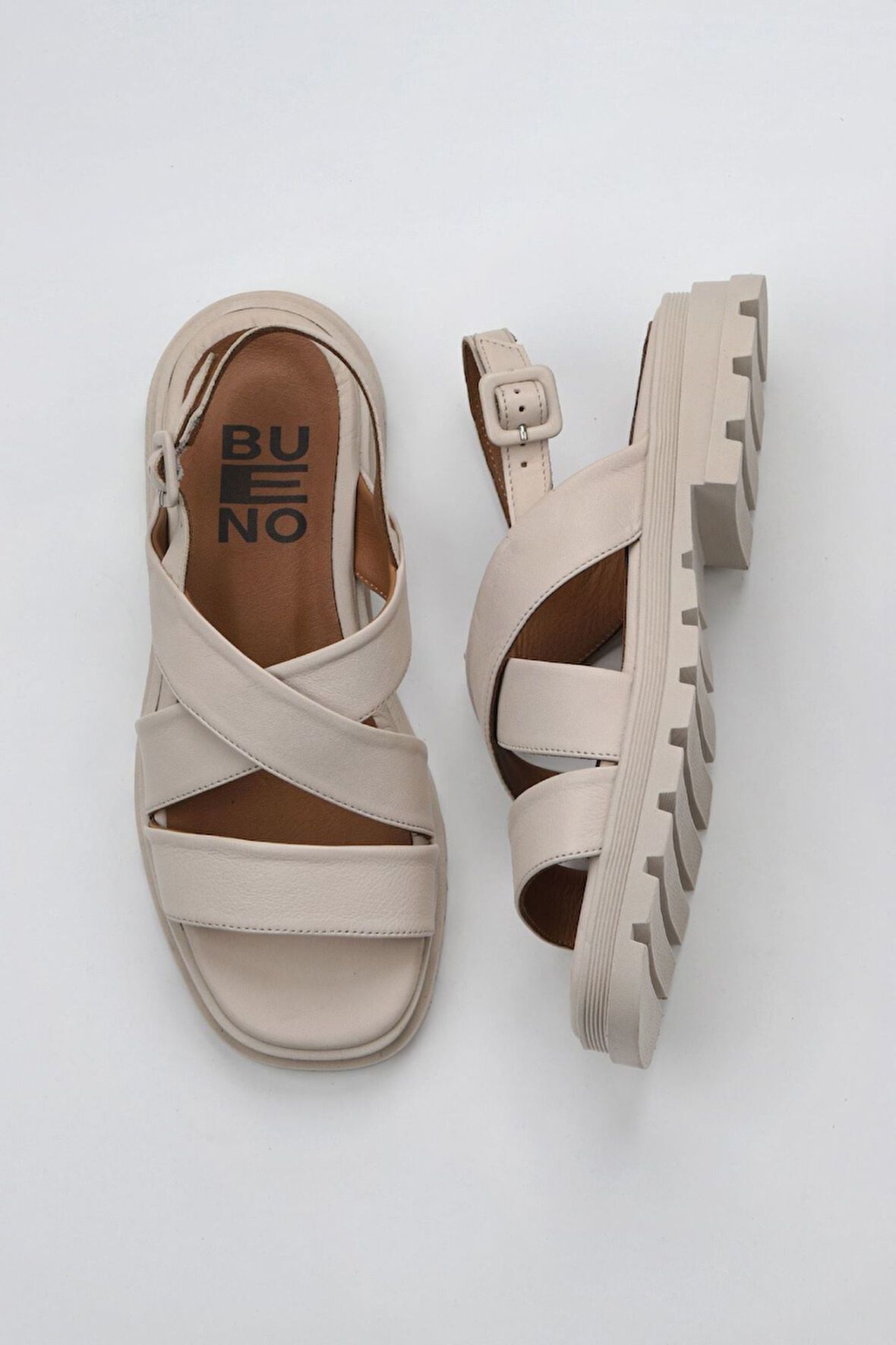 Bueno Shoes Krem Deri Kadın Düz Sandalet 01wy5501