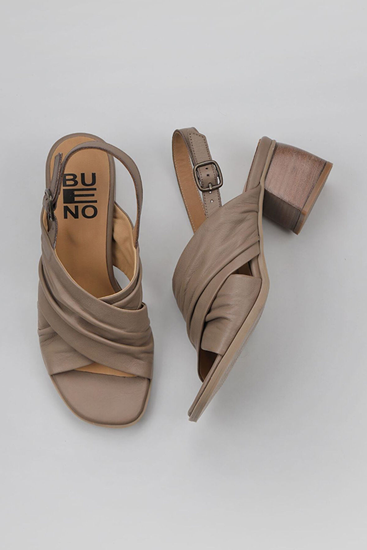 Bueno Shoes Gri Deri Kadın Topuklu Sandalet 01ws1401