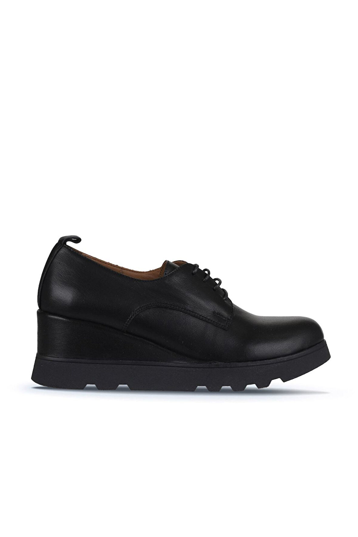 Bueno Shoes Siyah Deri Kadın Dolgu Topuklu Ayakkabı 01wz7204