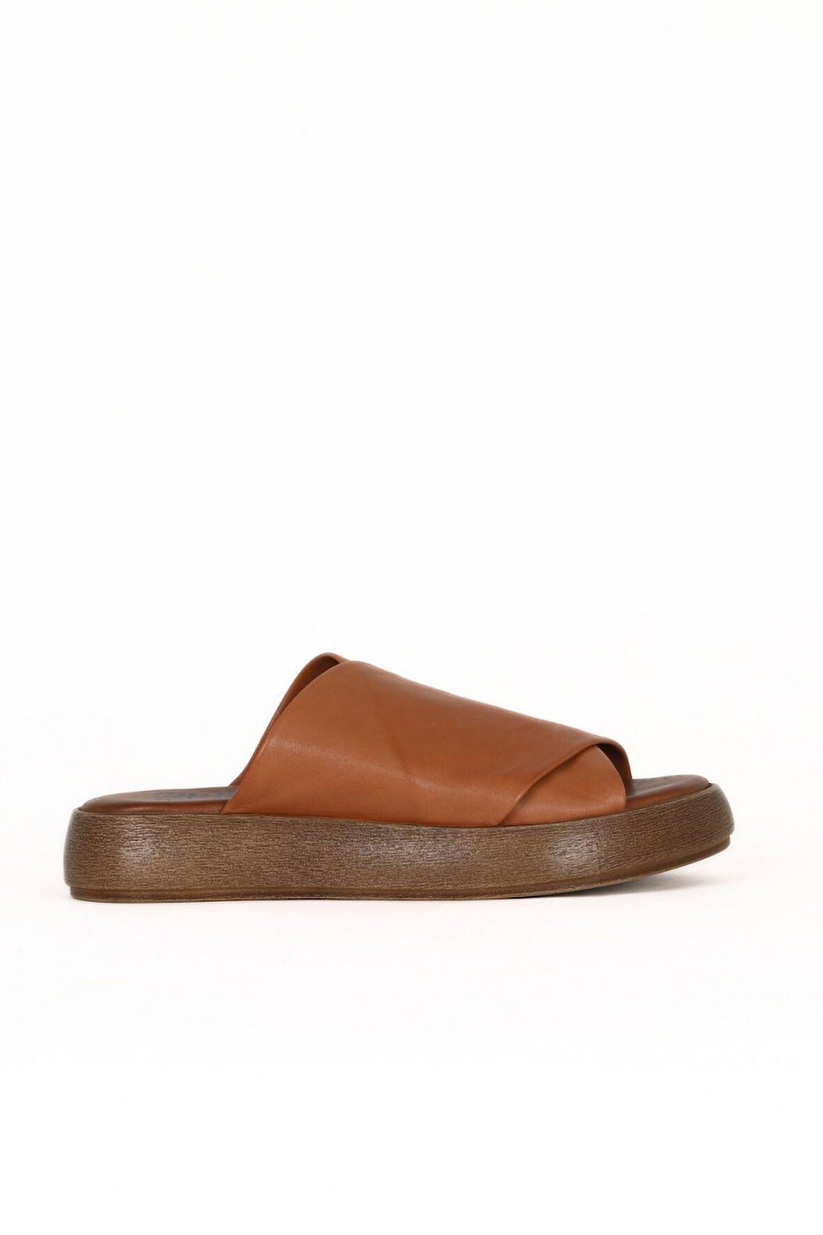 Bueno Shoes Taba Koyu Deri Kadın Düz Terlik 01we1900