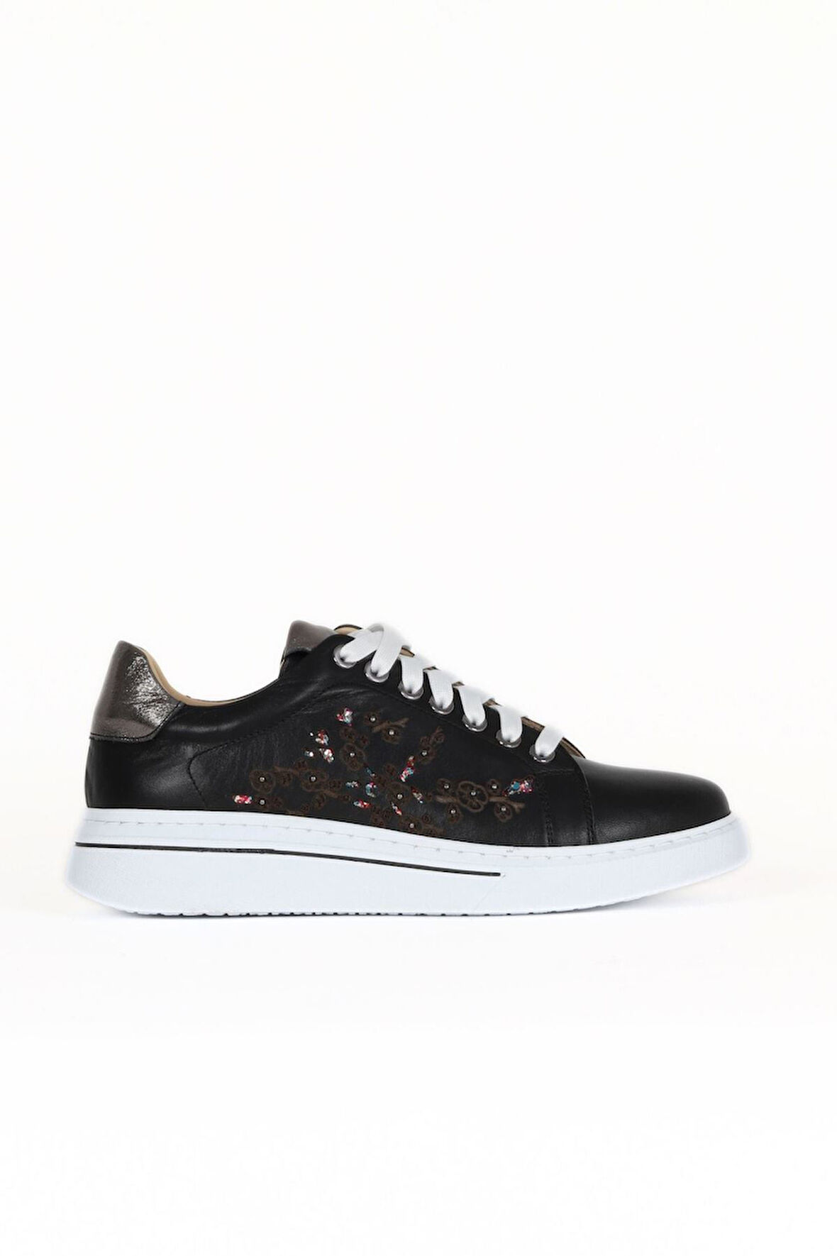 Bueno Shoes Siyah Deri Kadın Spor Ayakkabı 33wa1501