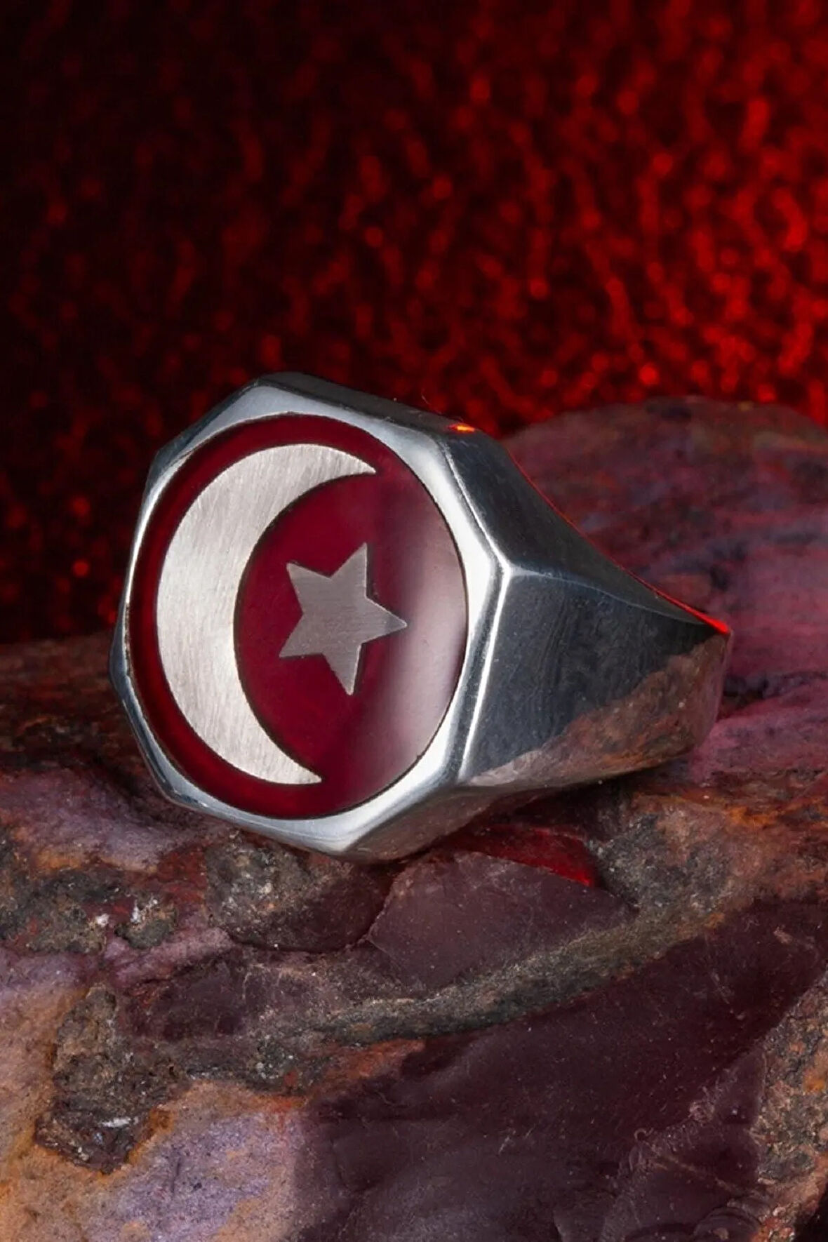 925 Ayar Gümüş Erkek Kırmızı Mine Ay Yıldızlı Köşegen Malcolm X Yüzüğü