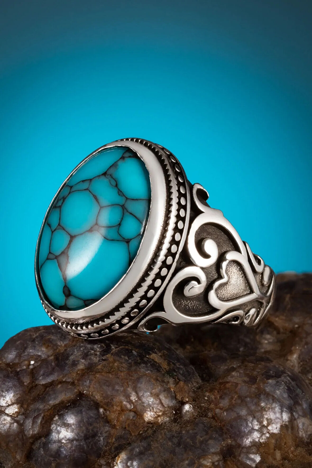 Kalp Motifli Turkuaz Firuze Taşlı Gümüş Erkek Yüzük