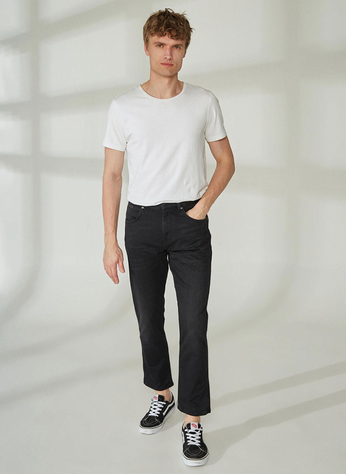 Wrangler Normal Bel Slim Fit Siyah Erkek Denim Pantolon W12S032001_Texas Slim Jean Pant