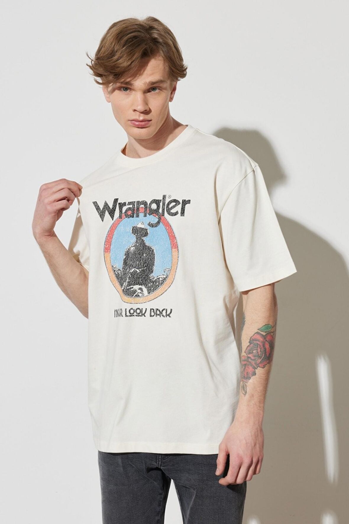 Wrangler Erkek Bisiklet Yaka Kırık Beyaz Pamuklu Tişört - W7CBEE7