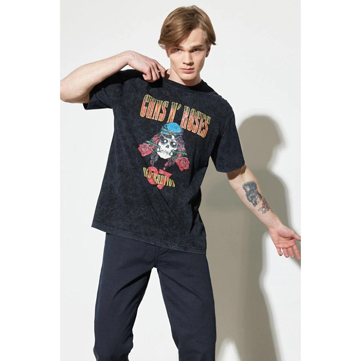Loose Fit Rahat Kesim %100 Pamuk Bisiklet Yaka Siyah Tişört