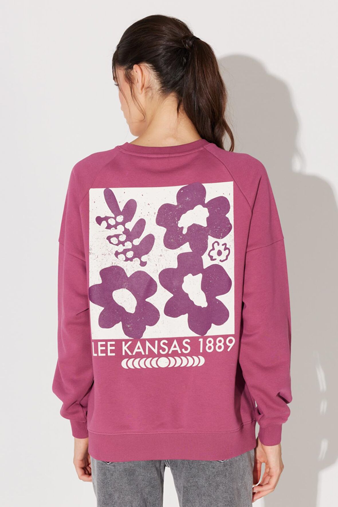 Oversize Fit Geniş Kesim Bisiklet Yaka Şardonlu Koyu Pembe Sweatshirt